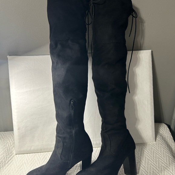 Cupid women’s size 8.5 poll on stretchy over the knee block, heel boot. - Picture 2 of 16